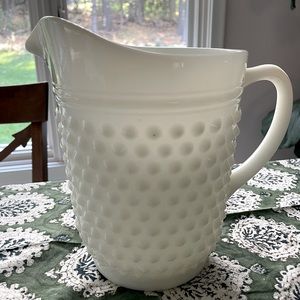 🤍 Hobnail milk glass pitcher
